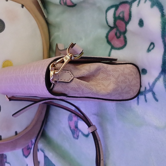 Authentic Michael Kors Logo Convertible Crossbody Bag - Picture 4 of 8